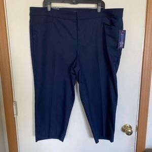 Chaps 18 capris new with tags slimming fit